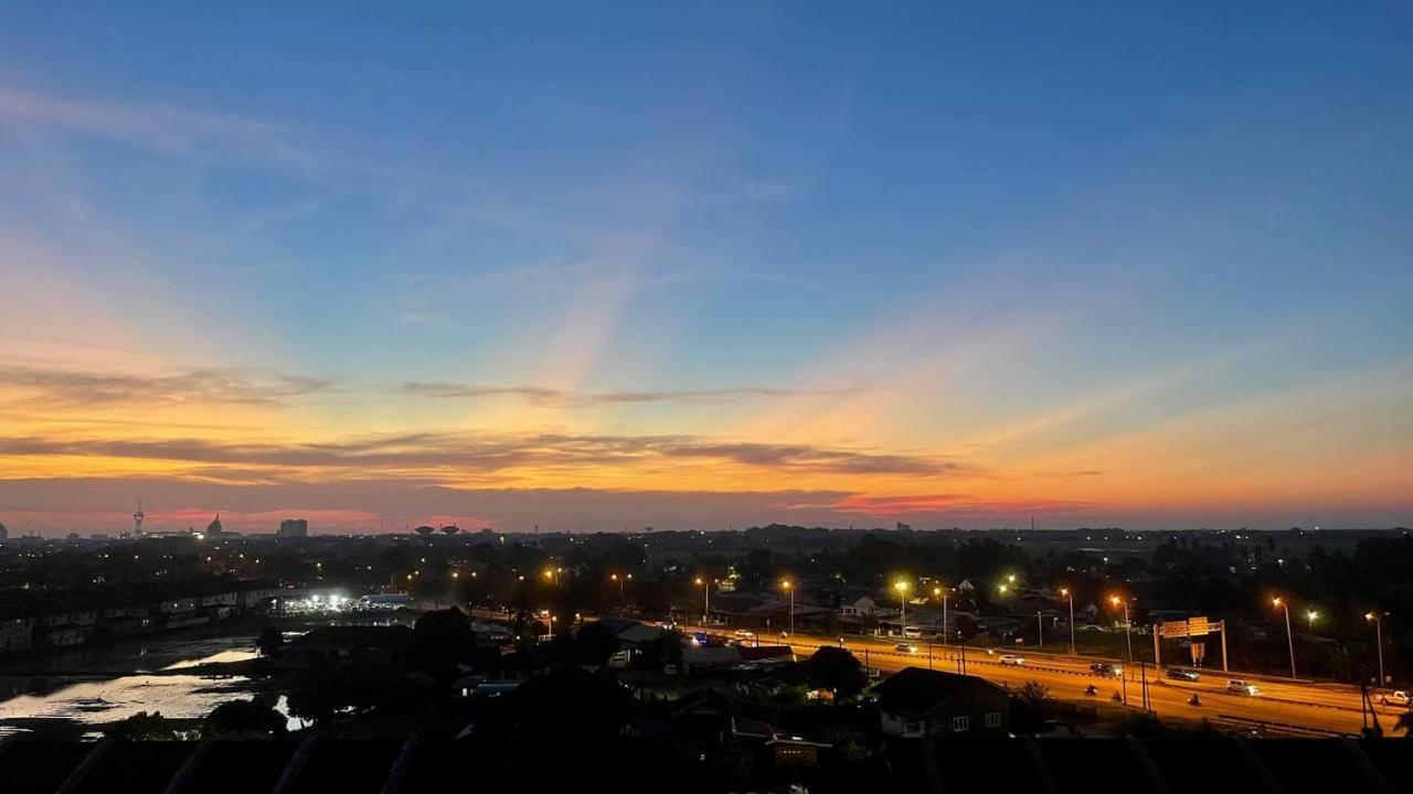 Myrumah Imperio Home , Alor Setar 3Br With Sky Infinity Pool エクステリア 写真